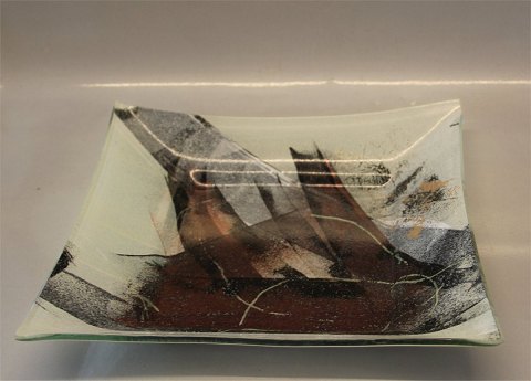 item no: 220104