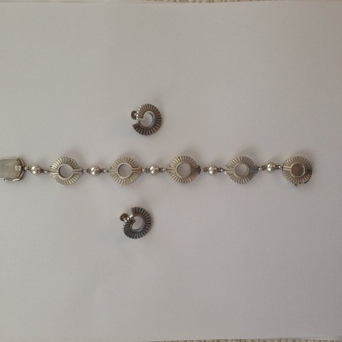 item no: 240324
