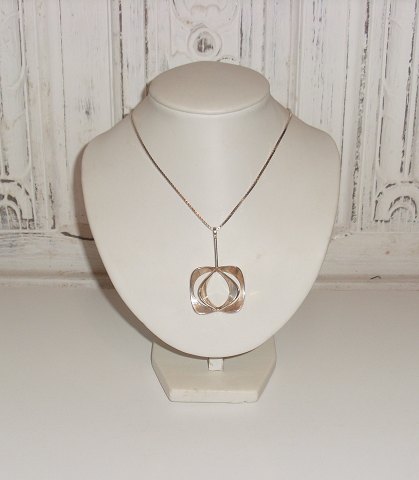 item no: 290585