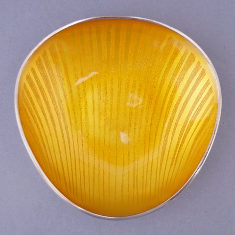 item no: 370943