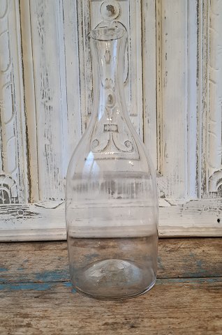 1800s beautiful Swedish carafe