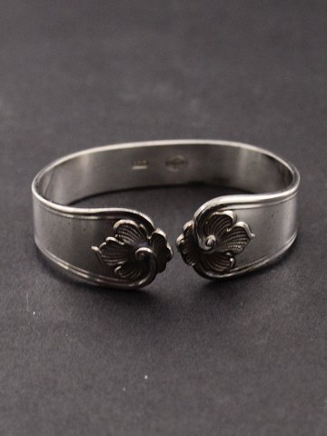 item no: 443357