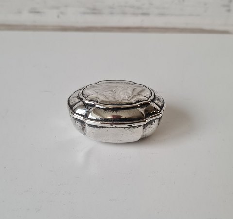 item no: 451811