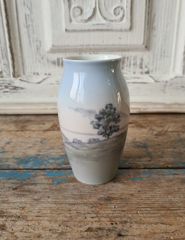 B&G vase decorated with landscape motif no. 8674/255 - 12 cm.