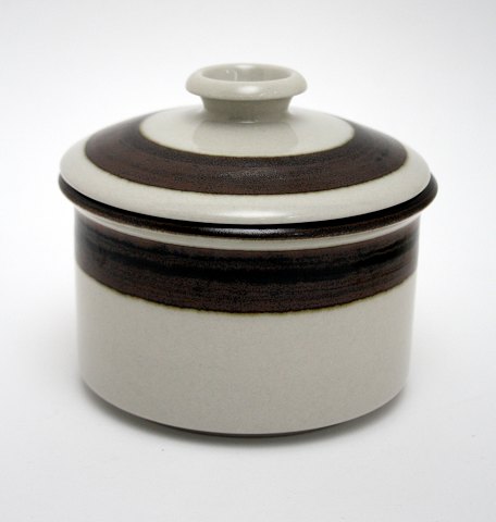 item no: 532902