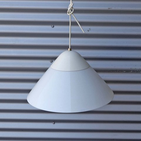 Wegner lampe
Opala mini
Diameter 40 cm