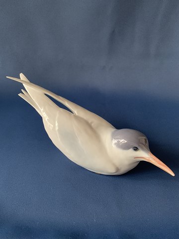 Porcelain figurine from Royal Copenhagen, no. 827, 1st assortment.