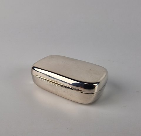 item no: 557597