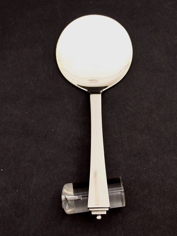 item no: 559604