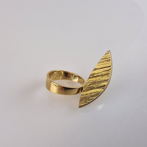 item no: 568413