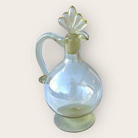 Yellow glass decanter
*DKK 250