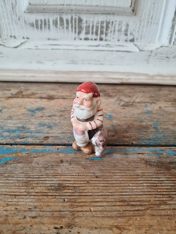 Royal Copenhagen Figur - Pixie nisse med kat no. 760