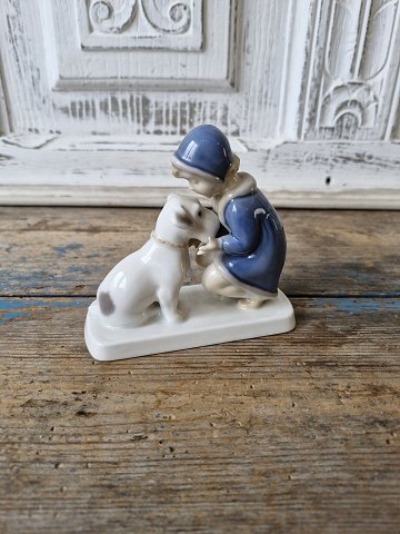 B&G Figur - Pige med hund no. 2163