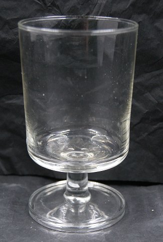 Beatrice glasses. from Danish Glass-Works. Red wine glasses 13.5cm
