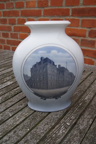 Bestellnummer: po-Kgl. oval vase 3403