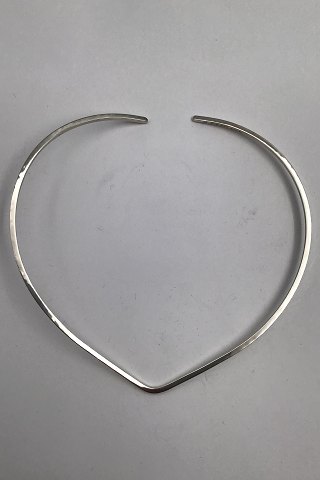 item no: 587302