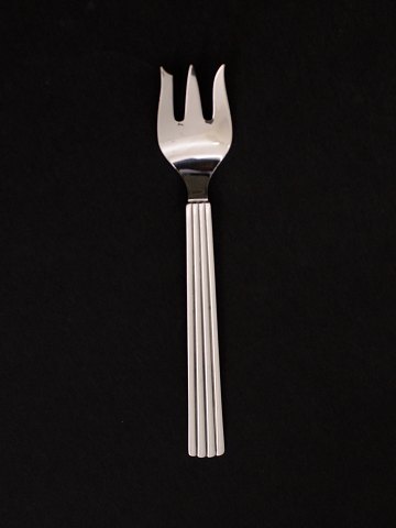item no: 588410