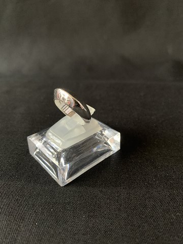 item no: 589682