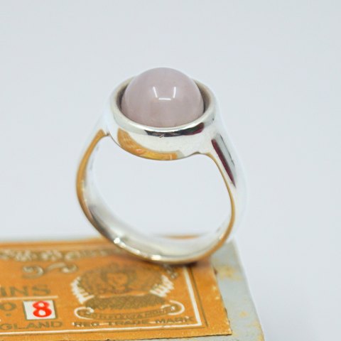 item no: 595072