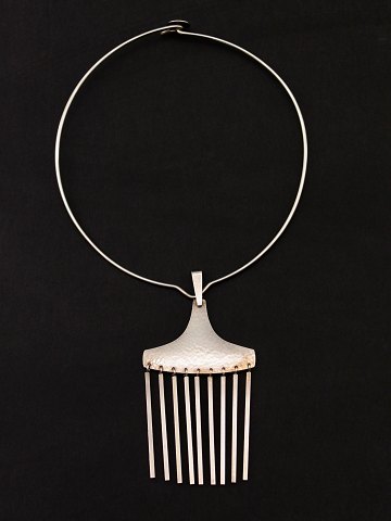 item no: 596107