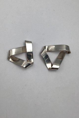 item no: 599712