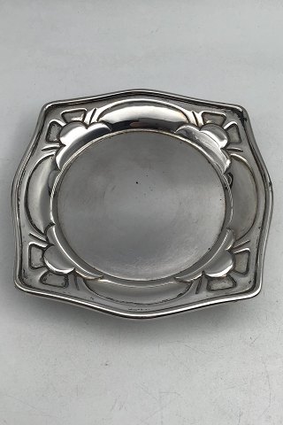 item no: 608452
