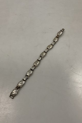 Arm jewellery