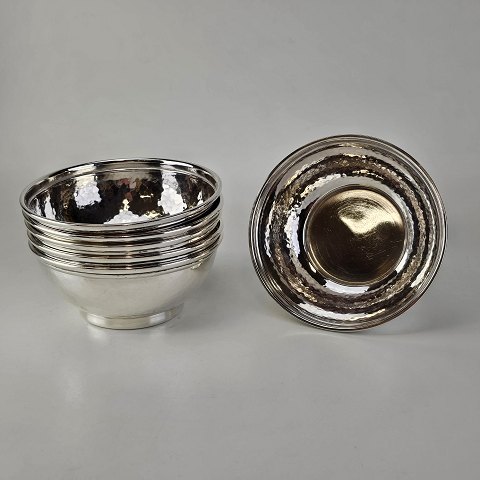 item no: 617919