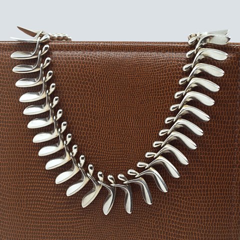 Bent Gabrielsen for Georg Jensen; Leddelt halskæde i sterling sølv, nr. 115