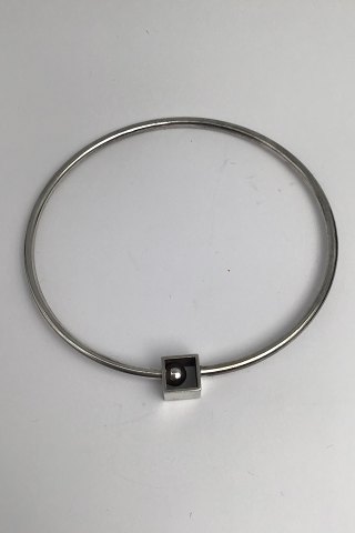 item no: 635145