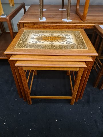 item no: 81044