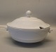 Royal Copenhagen  Classic White Magnolia 172 Lidded vegetable dish 1.65 l. ca 16 x 26 cm