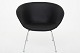 Arne Jacobsen / Fritz Hansen
AJ 3318 "Pot Chair" in black leather w. legs of steel
Good, used condition
1 pc. in stock
