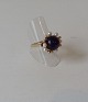 Vintage ring i 14kt guld med stor kugleslebet ametyst omkranset af kulturperler 
og guldperler
