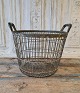 Skøn gammel trådkurv 31,5 cm.