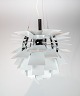 Hvid kogle, Ø48, designet af Poul Henningsen i 1958 og fremstillet af Louis 
Poulsen. 
