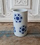 B&G vase dekoreret med blå blomster no. 6024 - 12 cm.