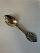 Juleskeen#1998 A.Michelsen 
Røde sole
Forgyldt sterling sølv
Længde 16,4 cm ca