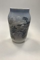 Royal Copenhagen Vase No. 2776/1217 med Landskab og fugle