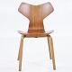 Arne Jacobsen / Fritz Hansen
AJ 3130 - ‘Grand Prix’ chair in teak and beech with wooden legs (early 
edition).
1 pc. in stock
Good, used condition
