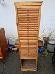 Arkivmøbel med skuffer
Kr. 1.800,-