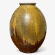 Gregory Hamilton / Tolne.
Rund vase i stentøj med grønlig glasur.
1 stk. på lager
