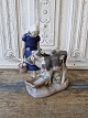 B&G figur - Pige med to kalve no. 2270