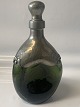 Grøn karaffel med tin montering og prop, art deco, 1920