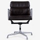 Charles & Ray Eames / Vitra.
Model EA 208 - 