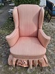 Overpolstret lænestol i stof.
Kr. 2.200,-