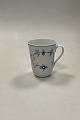 Royal Copenhagen Musselmalet Riflet Krus med hank No. 497