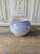 B&G Mågestel med guldkant kuglevase no. 204
