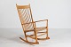 Hans J. Wegner
Gyngestol J 16
af lakeret bøgetræ
