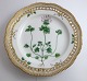 Royal Copenhagen. Flora Danica tallerken med gennemskåret bort. Diameter 25 cm. Model 3553. ( 1 sortering ). Lamium intermedium Fr